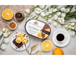 Мороженое Пломбир с апельсином с кусочками цедры и шоколадным бисквитом «Брауни» «Б.Ю. Александров» 450 г.